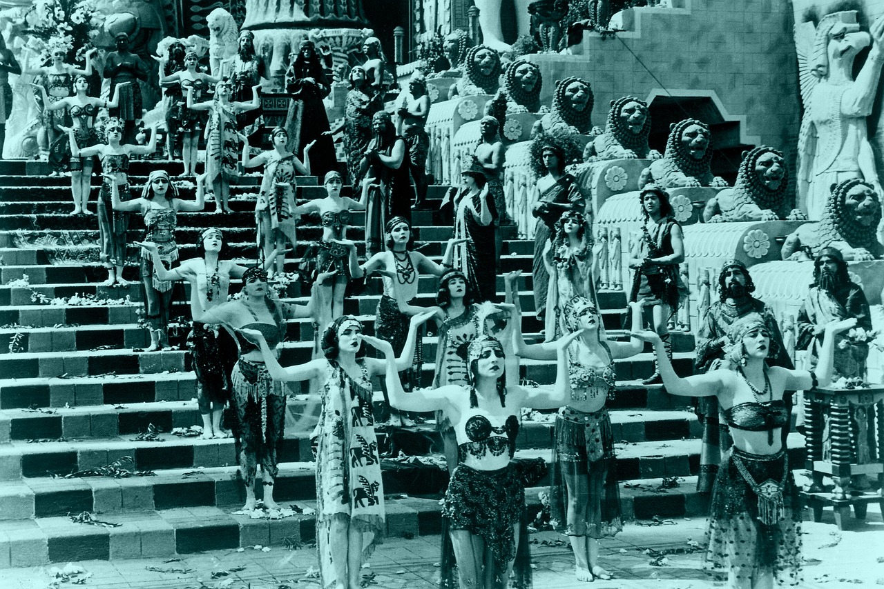 女兵被俘后性暴行1: 她们无声的呐喊与抗争