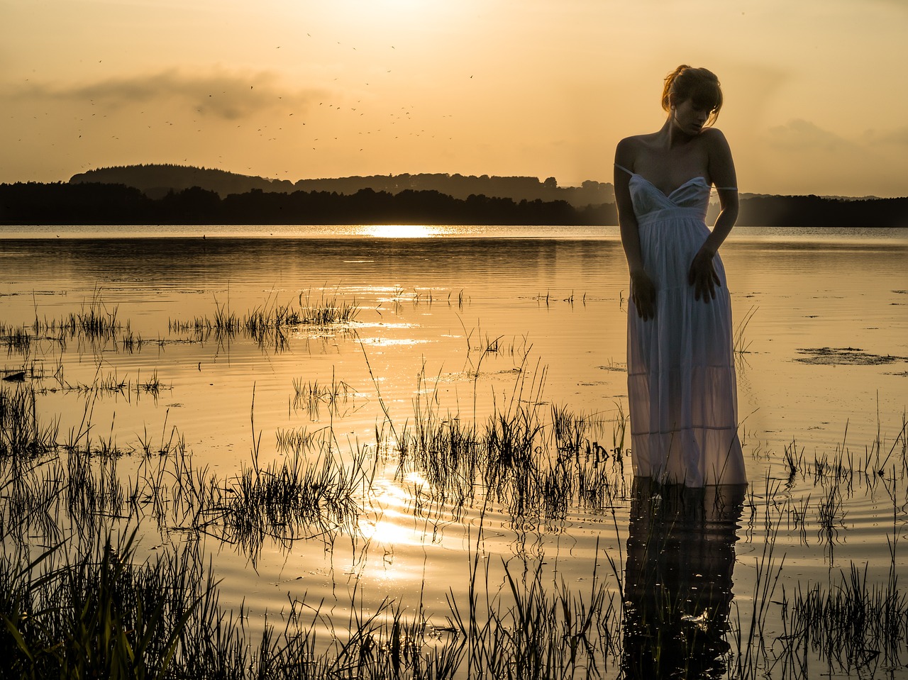 夫妇联欢回不去的夜晚: 在岁月中追寻失去的激情 夫妇联欢回不去的夜晚: 在岁月中追寻失去的激情